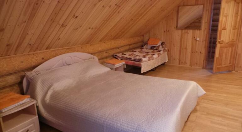 Hunter Village - Photo4