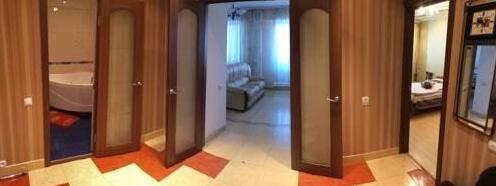 Apartment on Babushkina 13 - Photo4