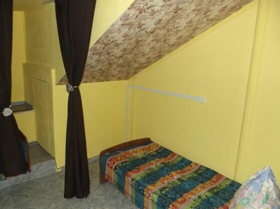 Damdin-Bator Hostel - Photo3