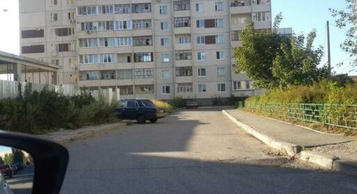 Apartment at prospekt Vracha Surova 35