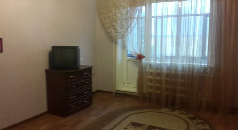 Apartmentat p Druzhby Narodov - Photo5
