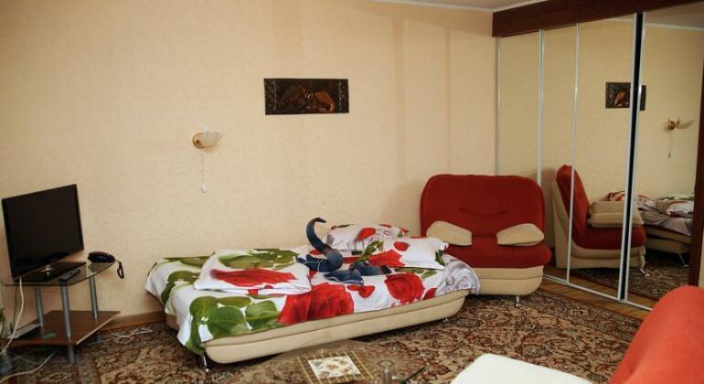 Apartment Neftyanikov - Photo2