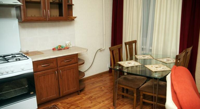 Apartment Neftyanikov - Photo5