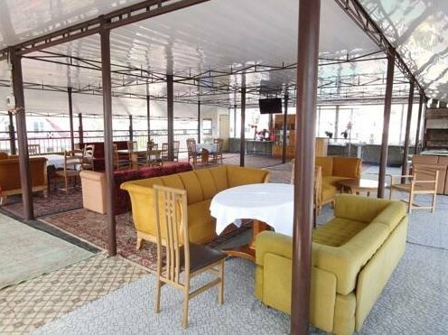 Oasis Guest House Vardane - Photo2