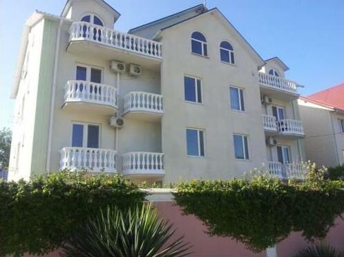 Varna Guest House - Photo2