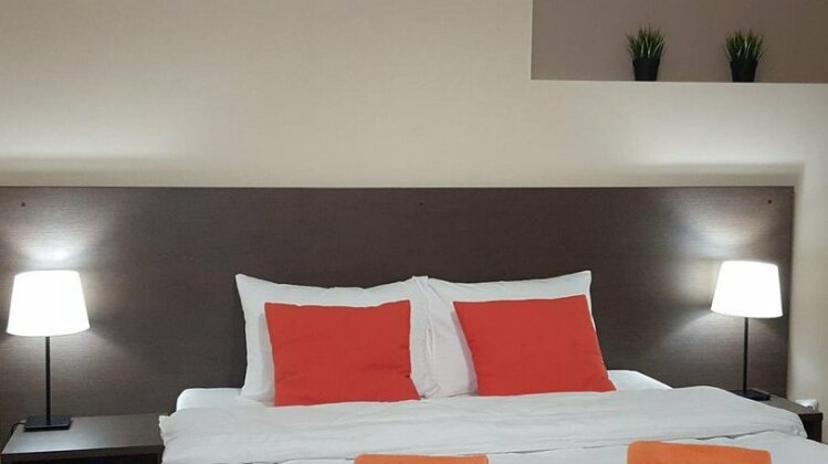 Mini Hotel Ofitserskaya - Photo3