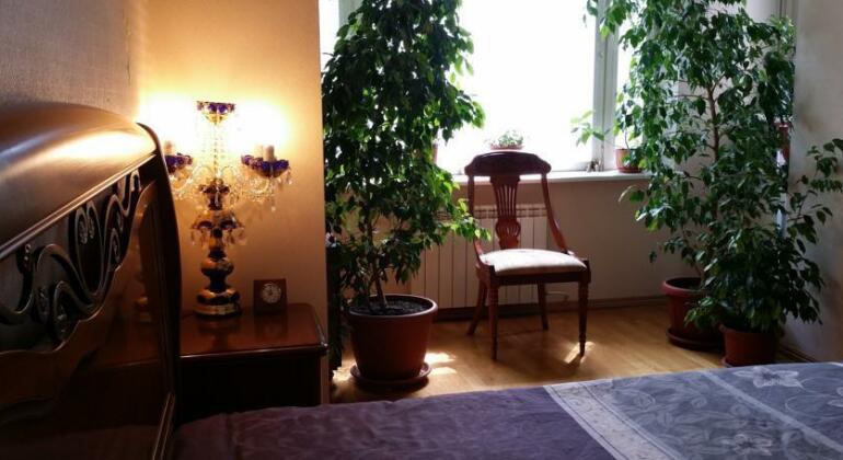 Red House Apartment - Photo5