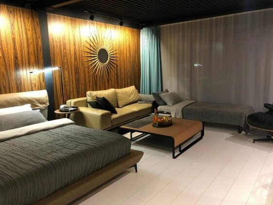555 House - Photo4