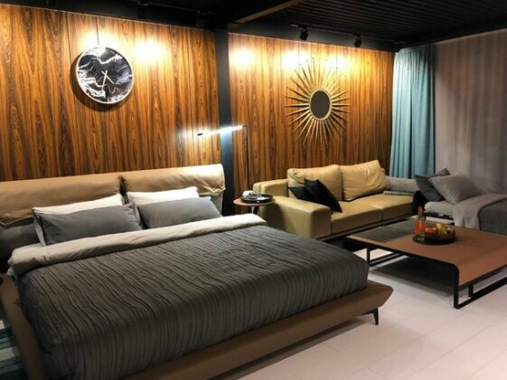 555 House - Photo5