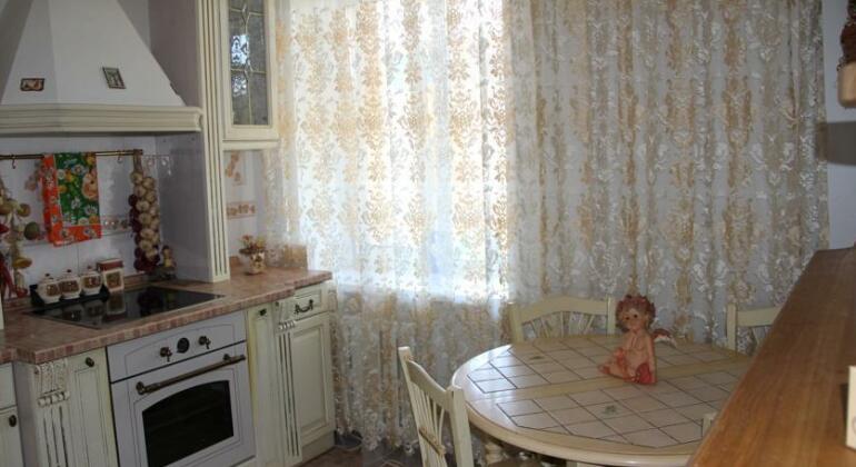 Apartment Davydova 35 - Photo2
