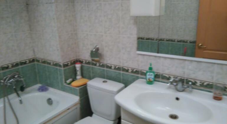 Apartment Na Strelnikova - Photo3