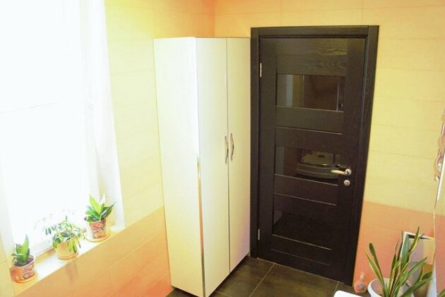 Business People's Home - Photo3
