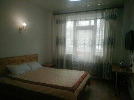 Hotel Istok - Photo2