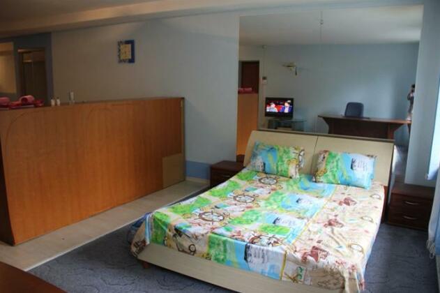 Photo 4