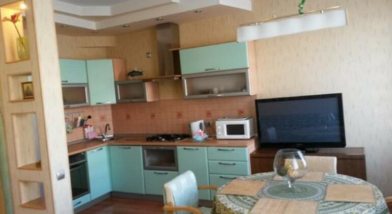 Apartment on Krestyanskaya - Photo4