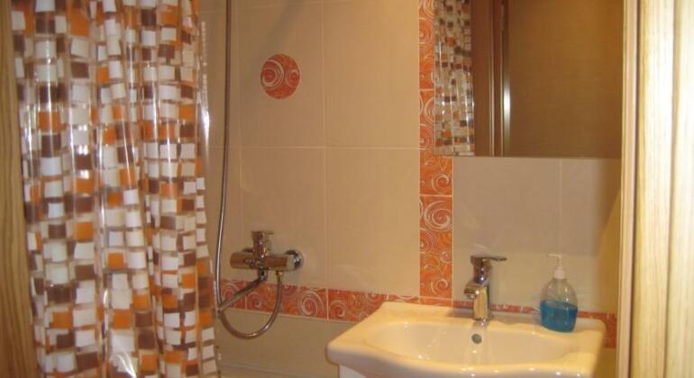 Grushevskaya Ul 7 Apartment - Photo2