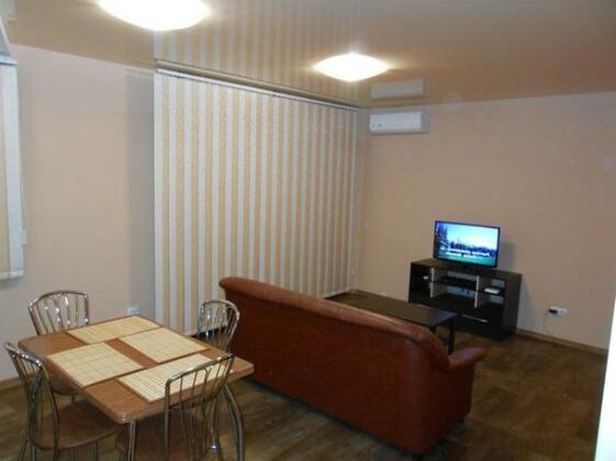 Studia on Pobedi 64 - Photo2