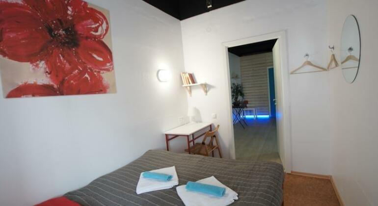 2x2 Hostel - Photo2