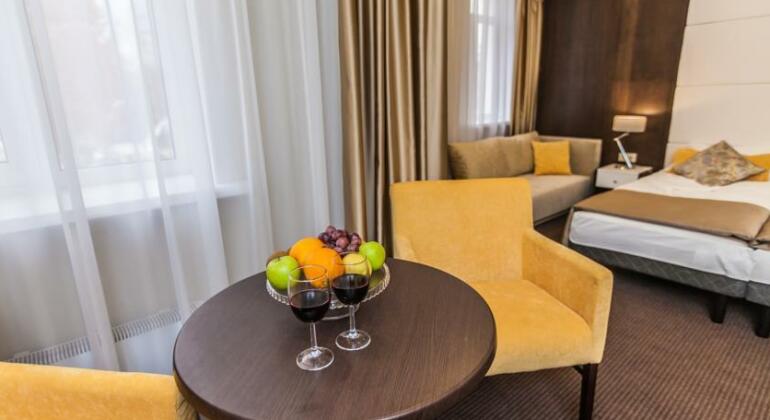 Aura Hotel & SPA - Photo2