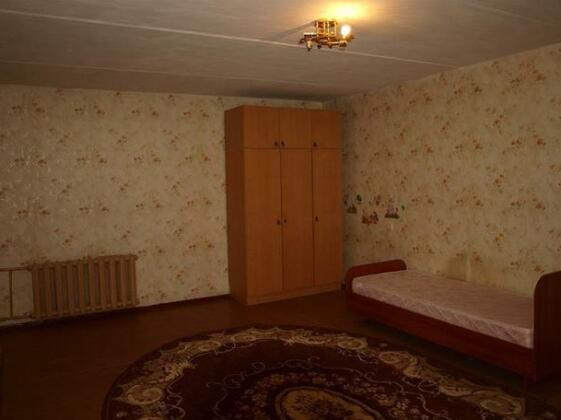  Photo 1