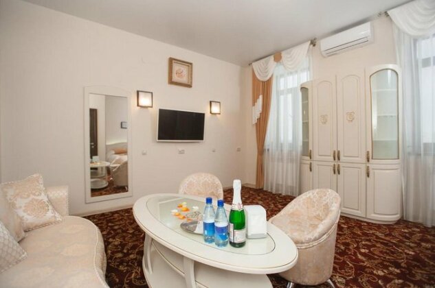 Hotel TriA - Photo3