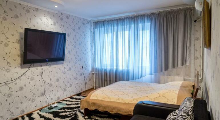 Apartment na Arsenalnoy - Photo3