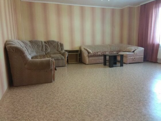 Bulvar Pobedyi 50a Apartments - Photo3