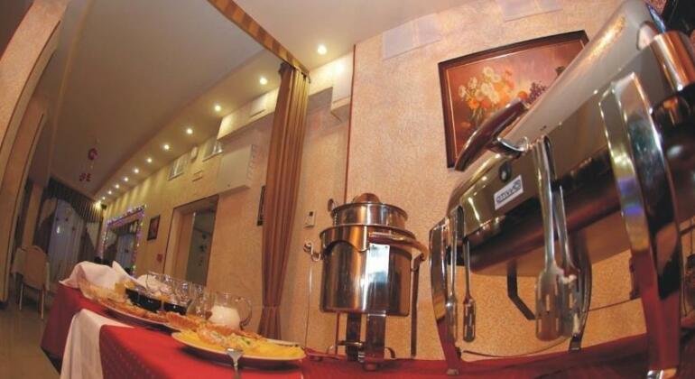 Sonata Hotel - Photo4