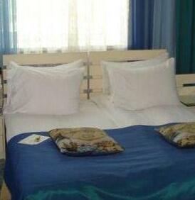 Hotel Yar - Photo2