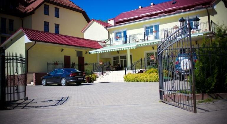 Becker Hotel