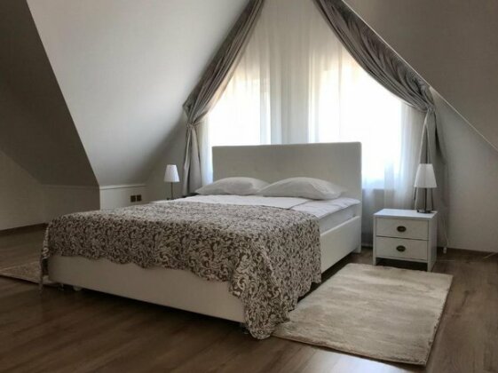 Robertina - Photo2