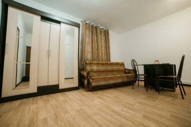 White House Apartments - Photo3