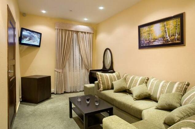 Chesnava Hotel - Photo2