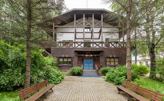 Ryibinka Hotel