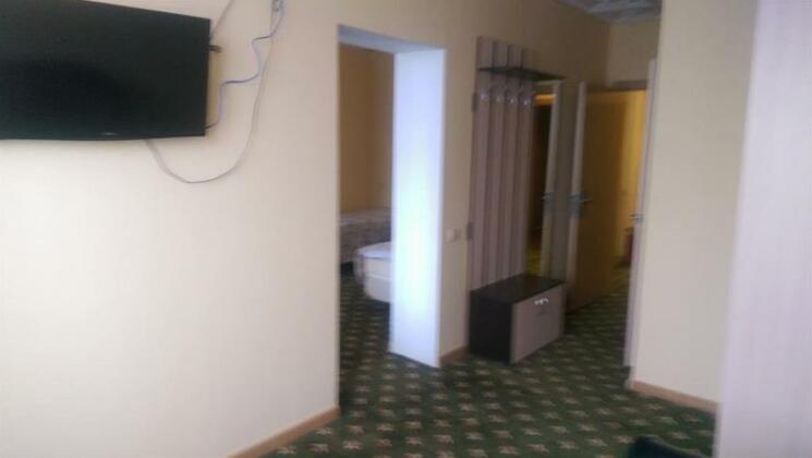 Domino Mini Hotel - Photo3