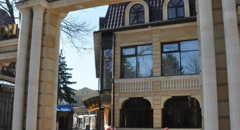 Bugar Hotel - Photo2