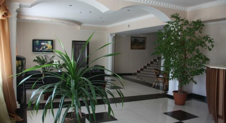 Sun Hotel Yessentuki - Photo2