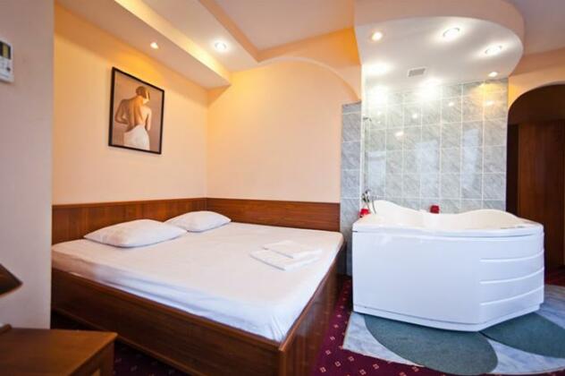 Tornado Hotel - Photo4