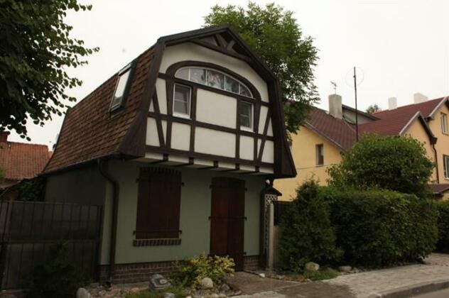Photo 1