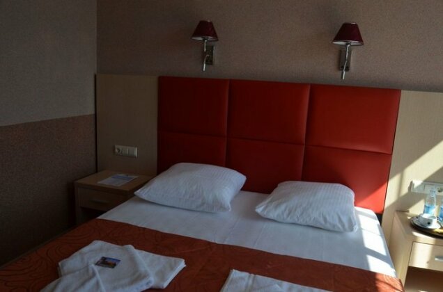 Eliza Inn - Photo5