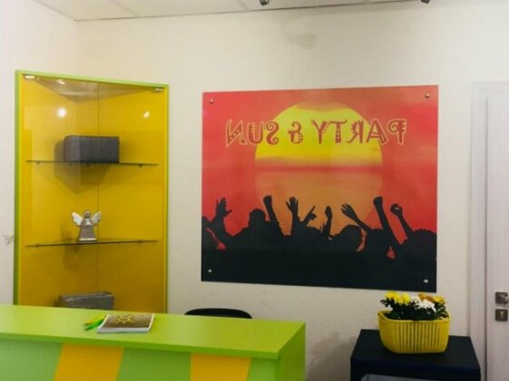 Hostel Party and Sun - Photo2