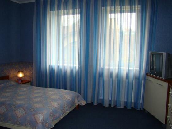 Renaissance Hotel - Photo2