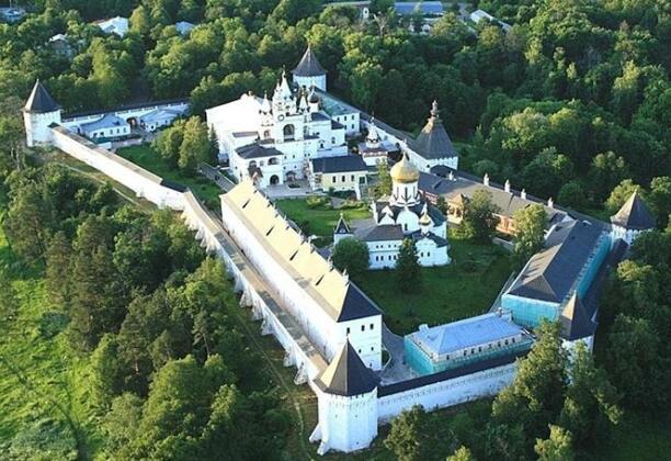 Dachniy Hostel