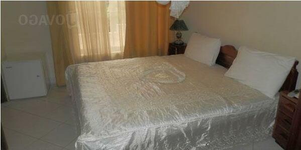 Four Steps Hotel - Photo4