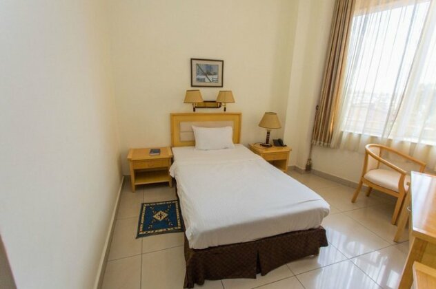 Civitas Hotel - Photo4