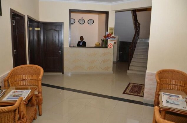 Garr Hotel - Photo2