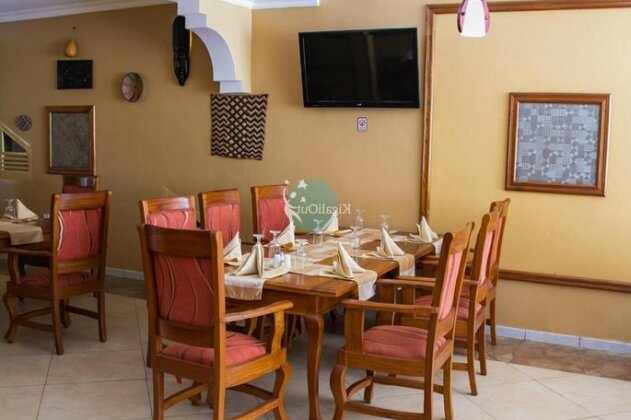 Hill Crest Hotel - Photo5