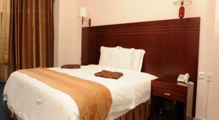 Nobleza Hotel - Photo5