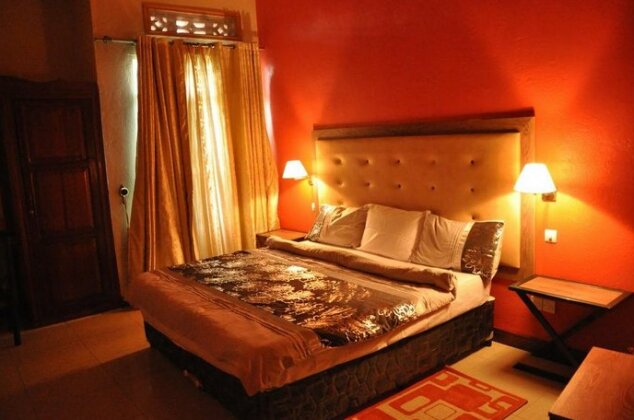 Peaceful Home Away from Home - Photo2