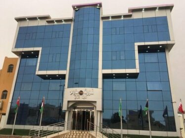 Nourth House ApartHotel